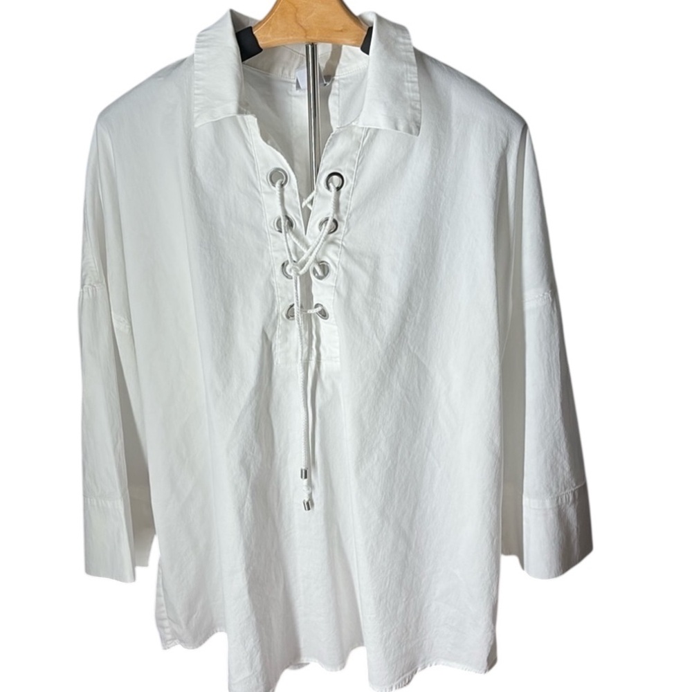Chicos white tunic style top with lace up closure in front, NWOT, size 2.